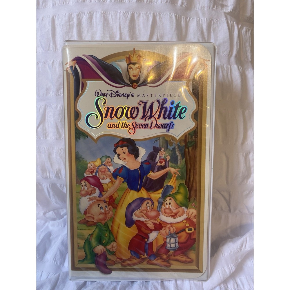 Snow White and the Seven Dwarfs (VHS, 1994) Clamshell Walt Disney Masterpiece